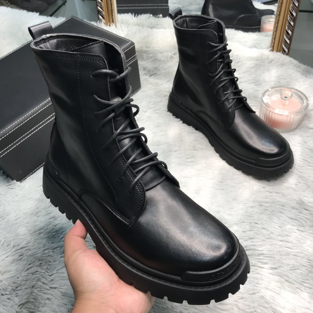 Rugged Leather Lace-Up Platform Combat Boots