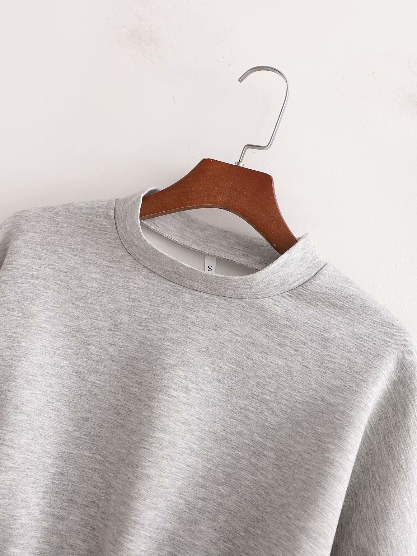 Minimalist Cropped Pullover Sweatshirt