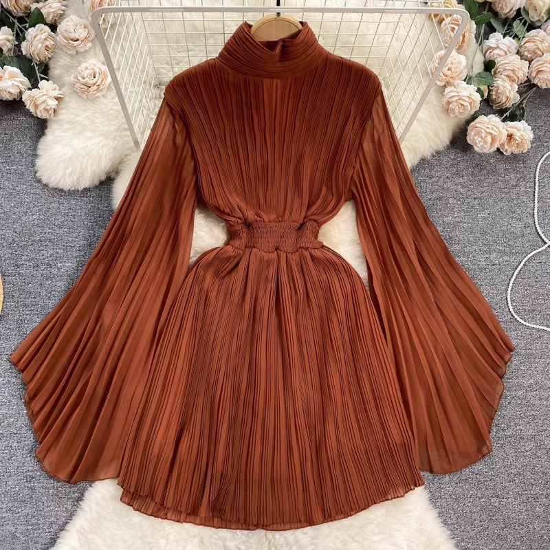 Elegant Pleated Long Sleeve Midi Dress with Cinched Waist