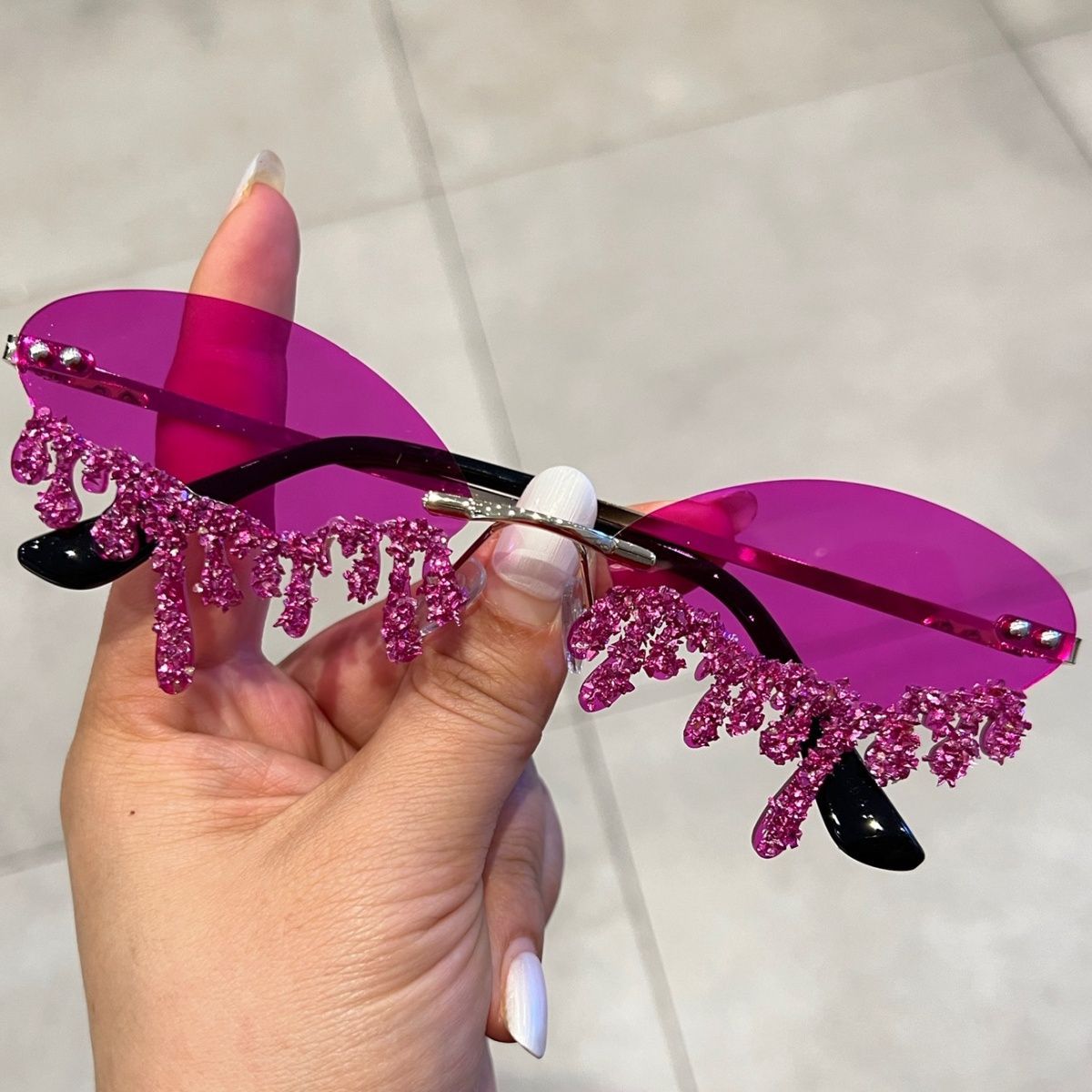 Elegant Rhinestone Embellished Oversized Sunglasses