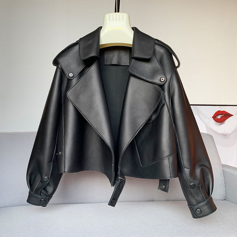 Women's Cropped Leather Jacket - Modern & Versatile