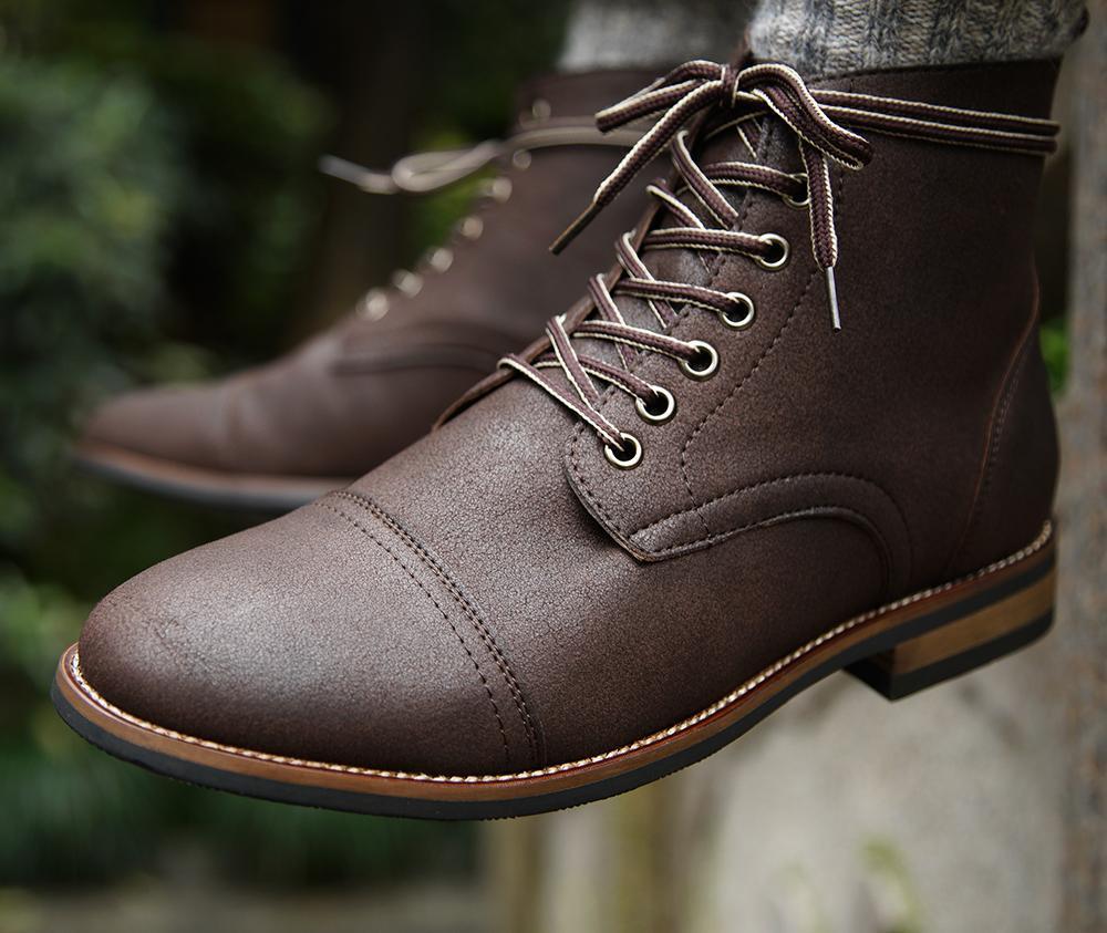 Rugged Leather Lace-Up Ankle Boots with Sturdy Sole