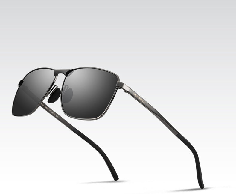 Sleek Metal Aviator Sunglasses