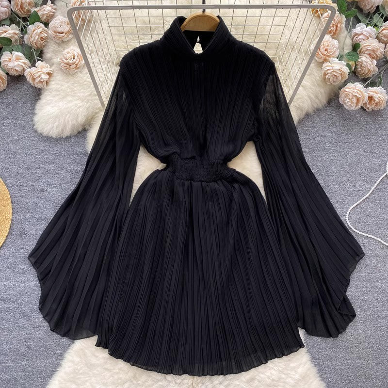 Elegant Pleated Long Sleeve Midi Dress with Cinched Waist