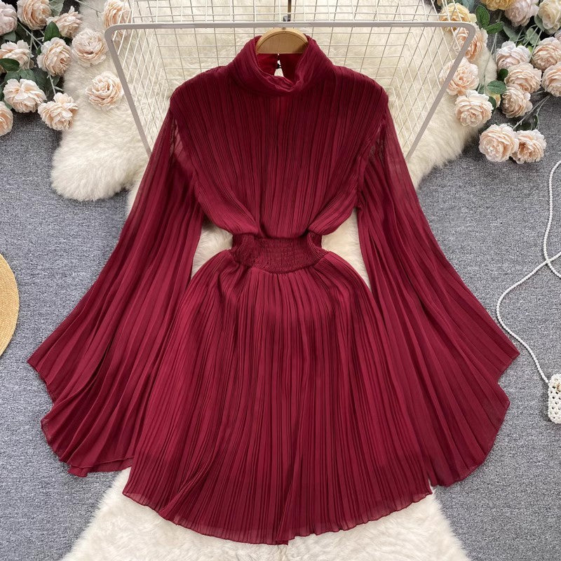 Elegant Pleated Long Sleeve Midi Dress with Cinched Waist