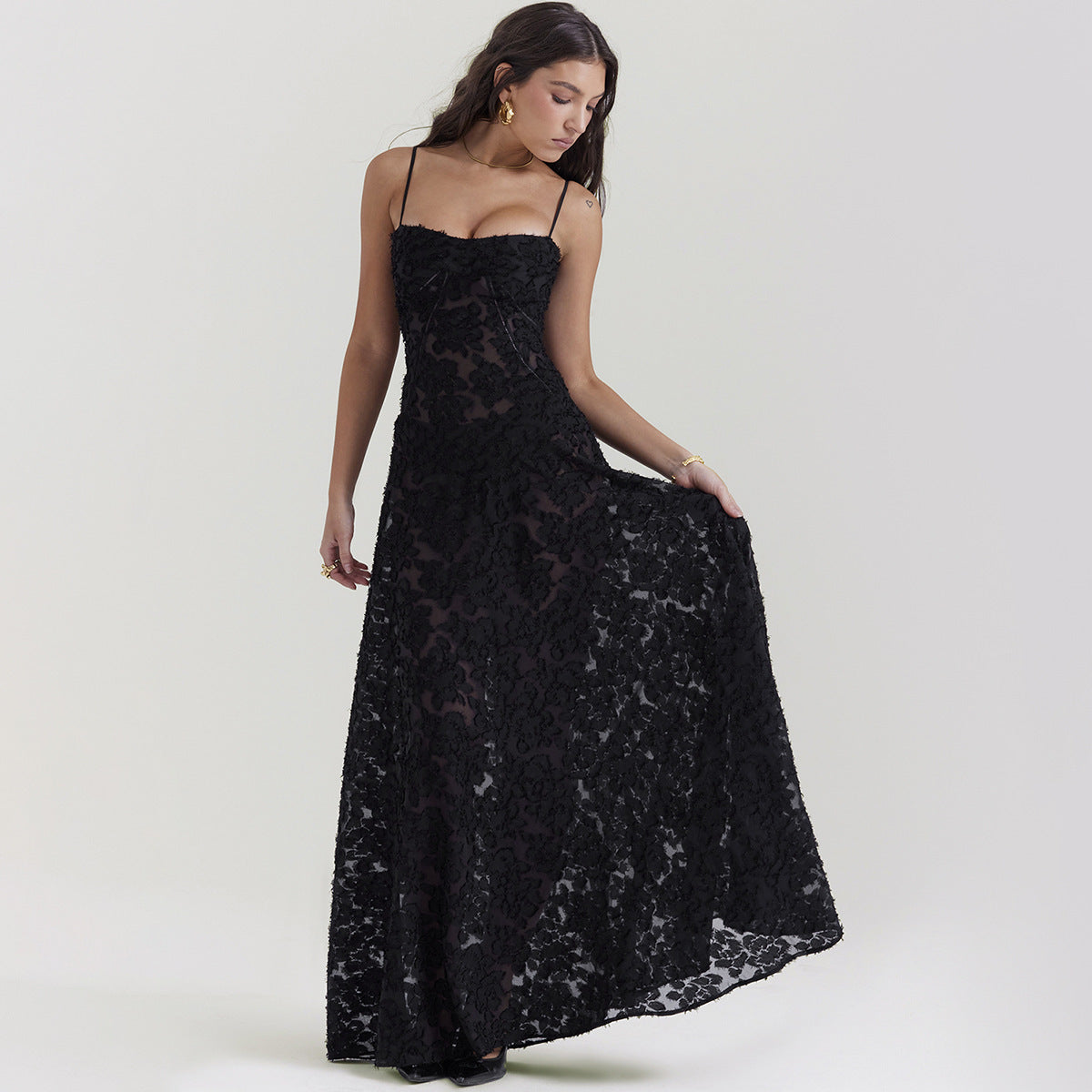 Elegant Lace Maxi Dresses - Graceful Formal Attire