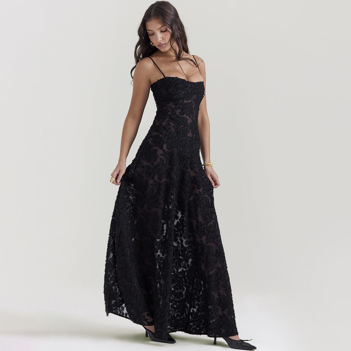 Elegant Lace Maxi Dresses - Graceful Formal Attire